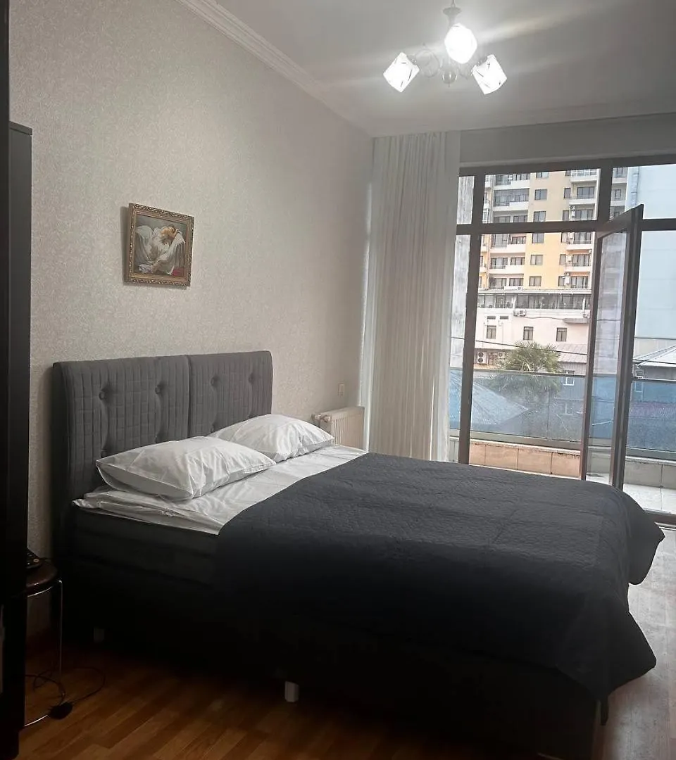 Светлая Обустроенная Квартира Batumi